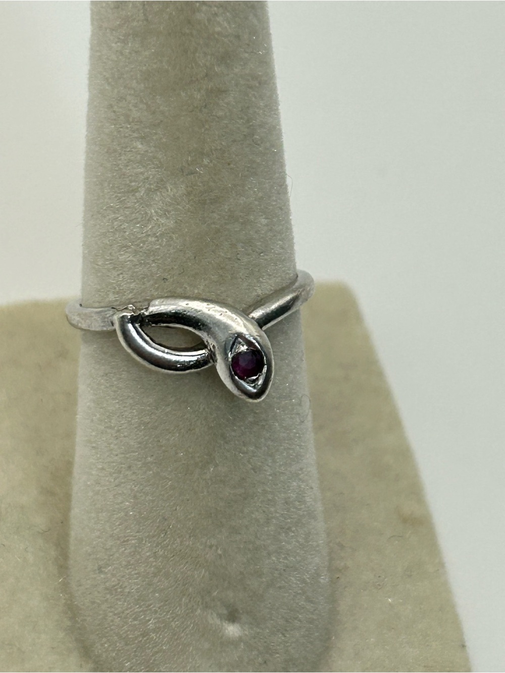 Sterling Silver Snake Ring Purplish Red Crystal Size 4.5 Stamped 925 Vintage